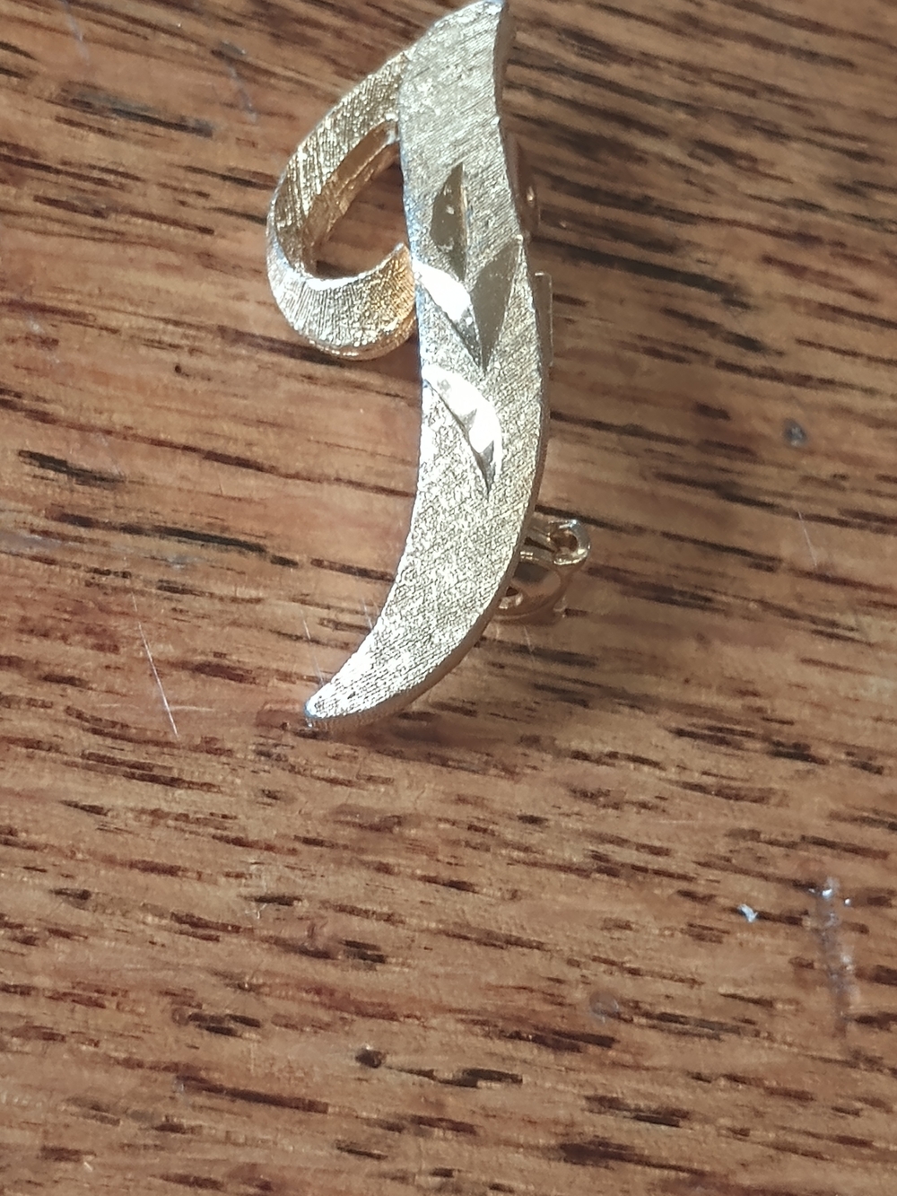 Vtg Mamselle Letter I Brooch Initial Pin Large Signed Cursive Brushed Gold Tone
